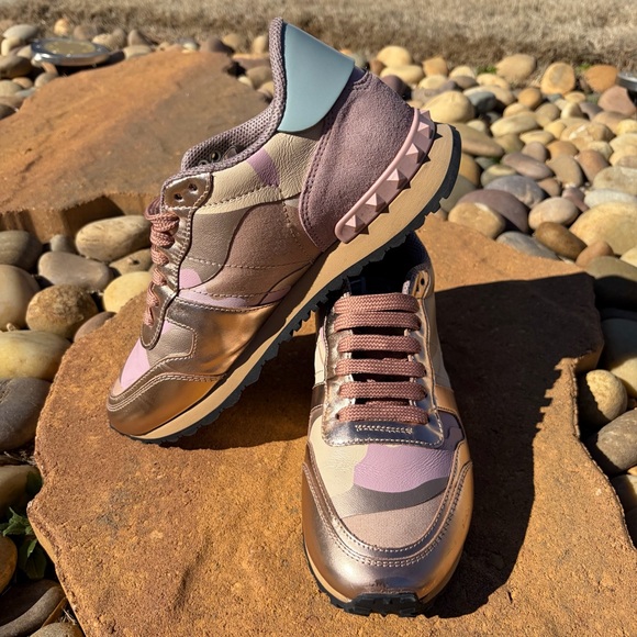 Valentino Garavani Rockrunner Leather & Suede Camouflage Sneakers Size 37.5 - Picture 2 of 11